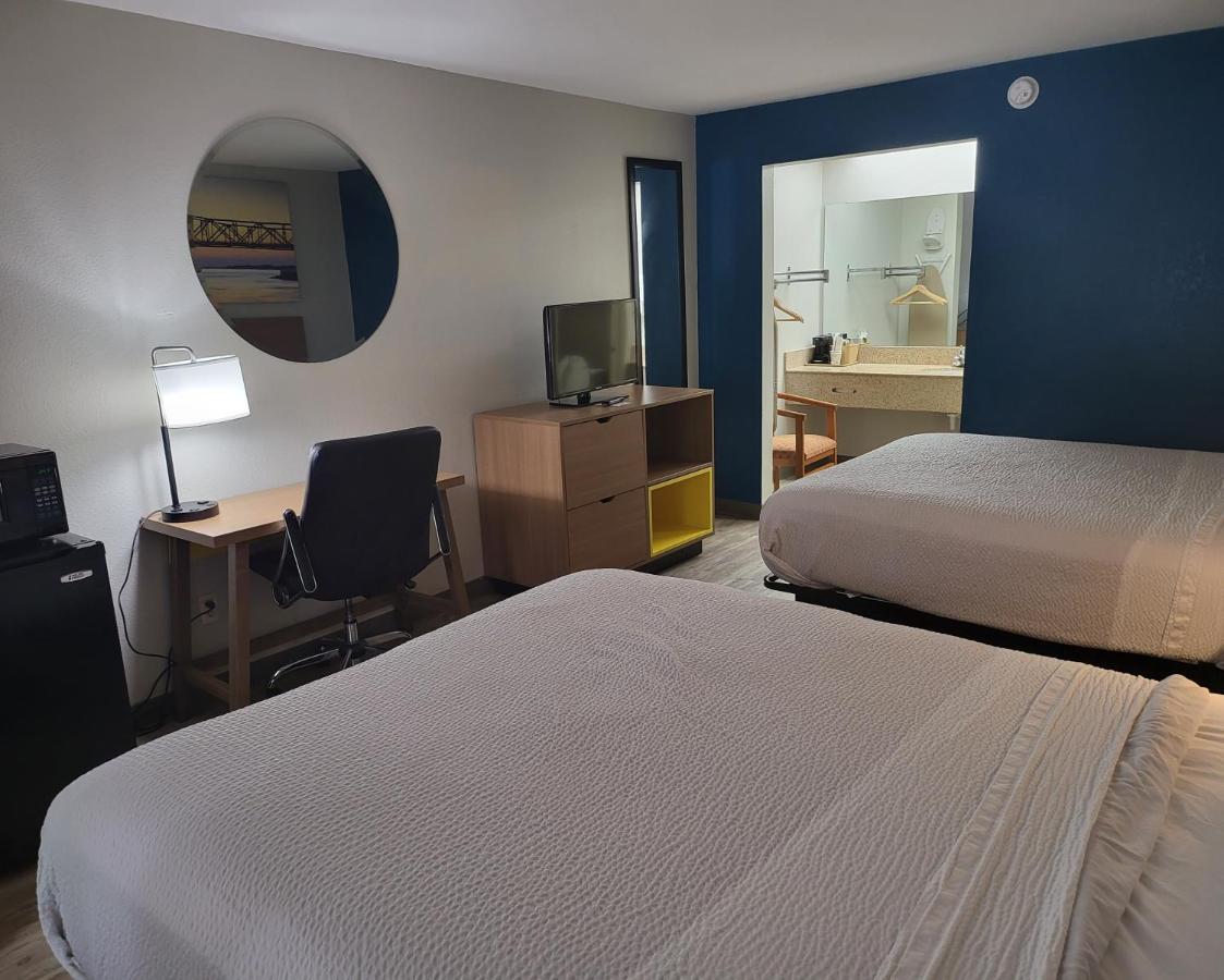 Days Inn By Wyndham Biscoe Dış mekan fotoğraf