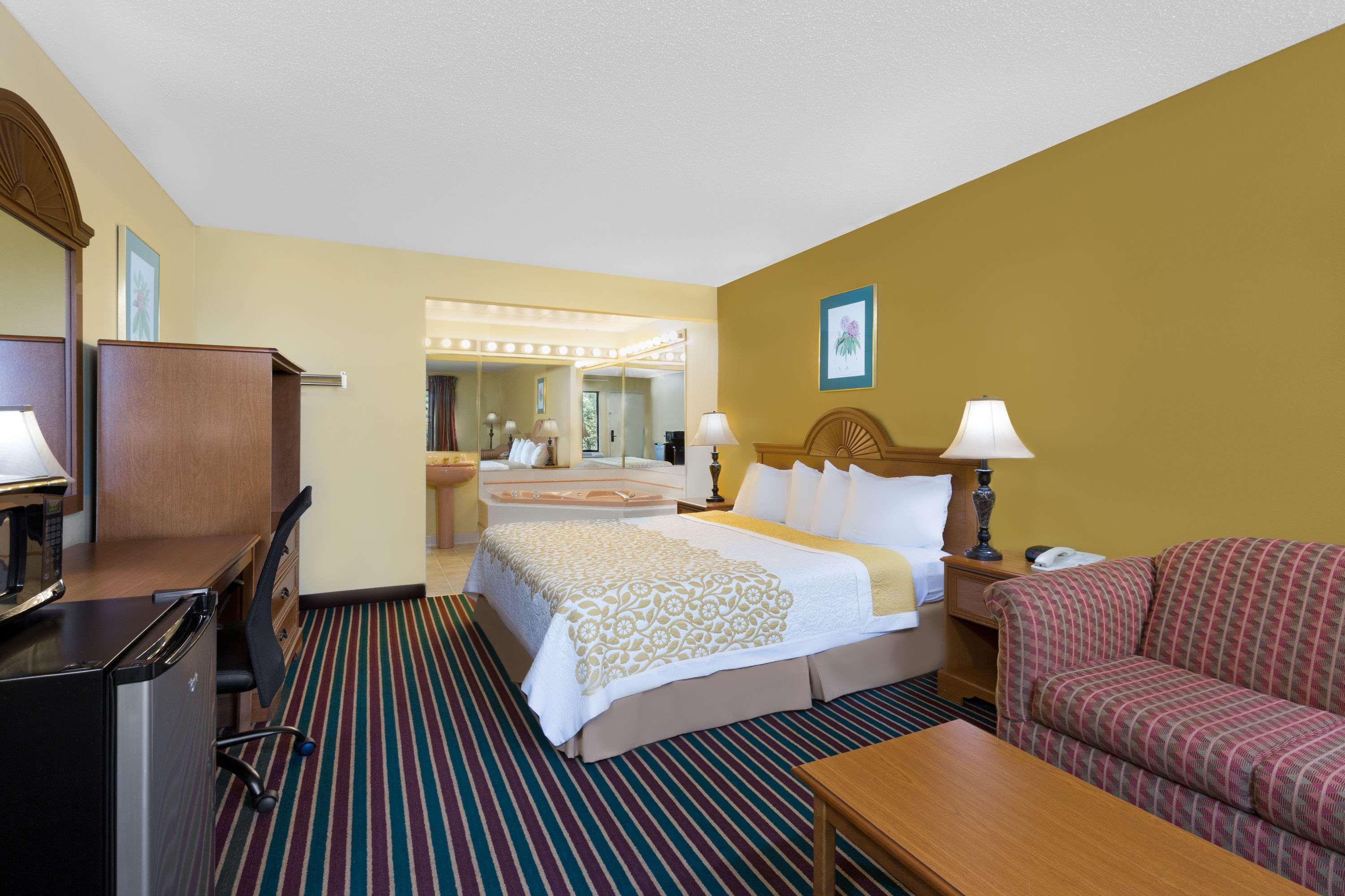 Days Inn By Wyndham Biscoe Dış mekan fotoğraf